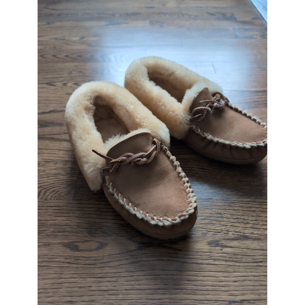 LLBean Wicked Good Moccasins Slippers Womens Size 9